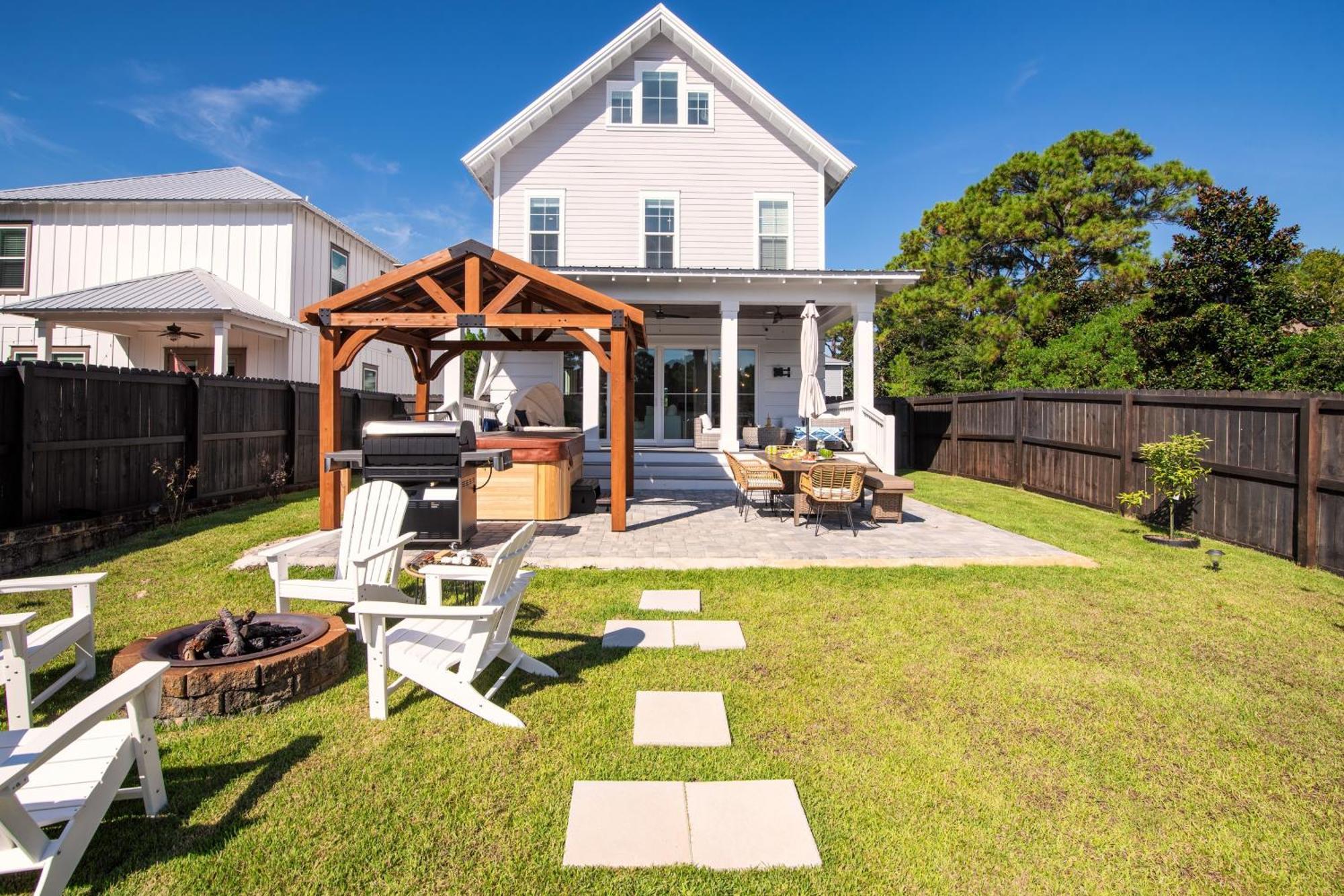 Edgewater By Avantstay Gorgeous Character Lakefront Home W Private Dock 德斯廷 外观 照片