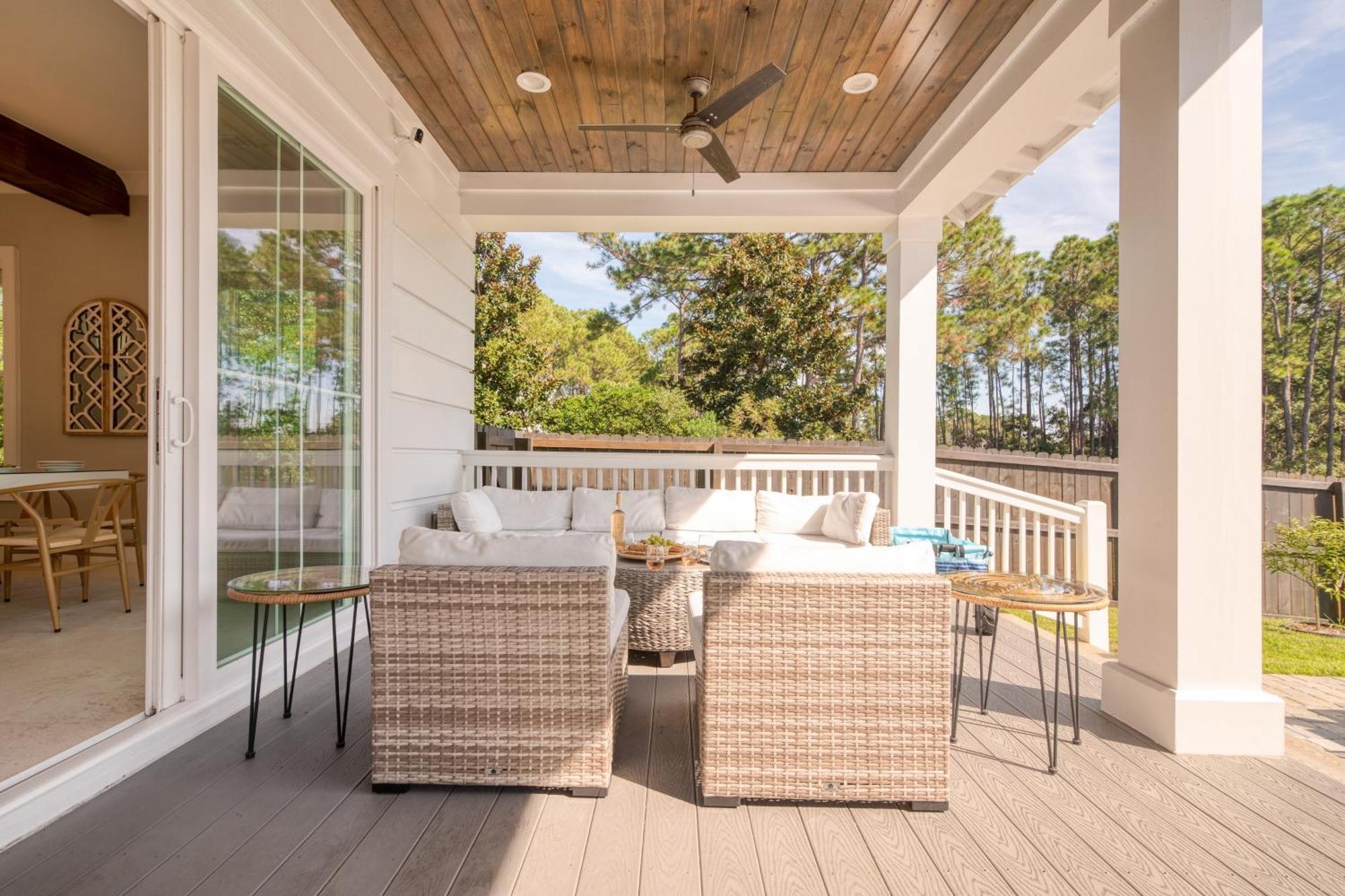 Edgewater By Avantstay Gorgeous Character Lakefront Home W Private Dock 德斯廷 外观 照片