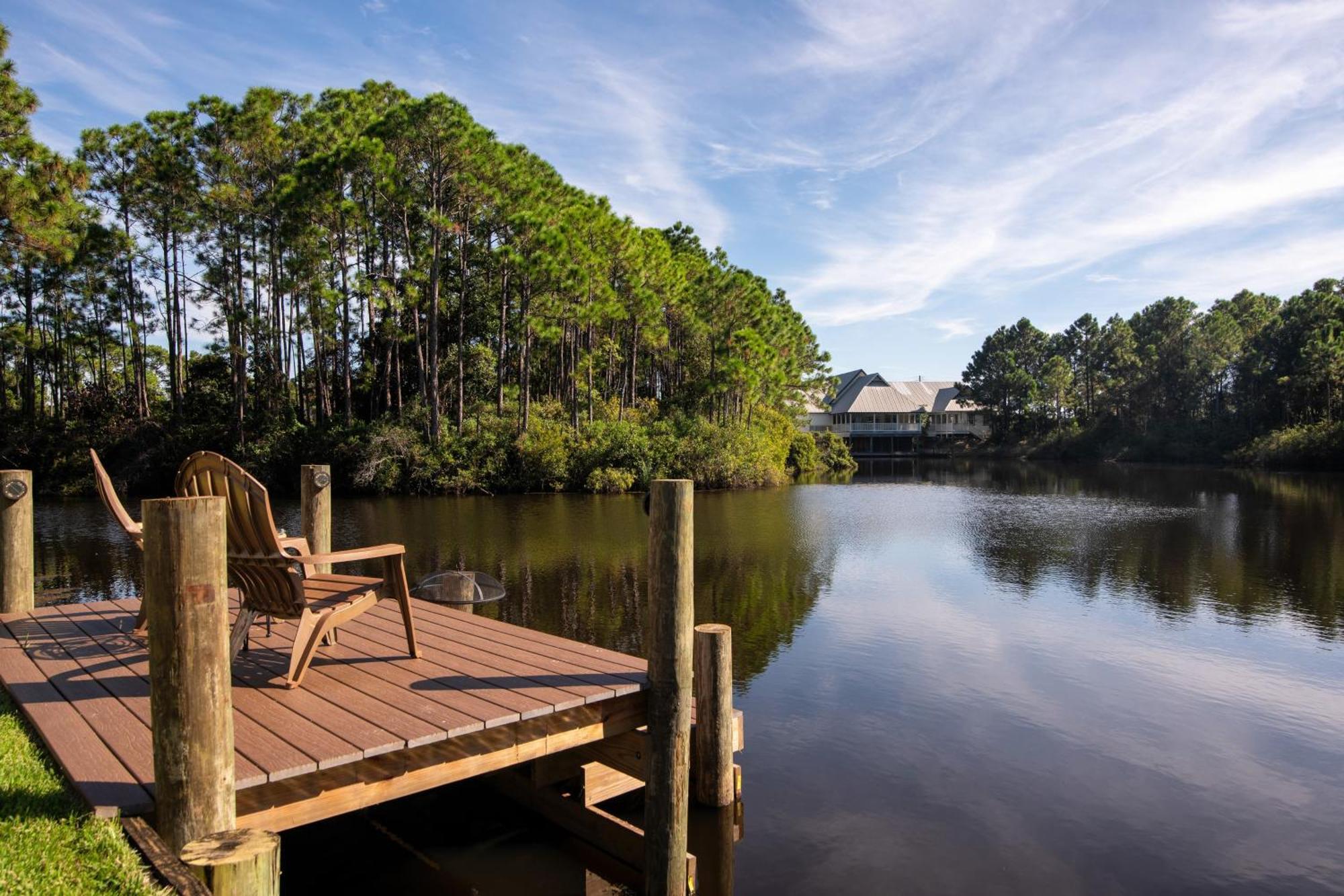 Edgewater By Avantstay Gorgeous Character Lakefront Home W Private Dock 德斯廷 外观 照片