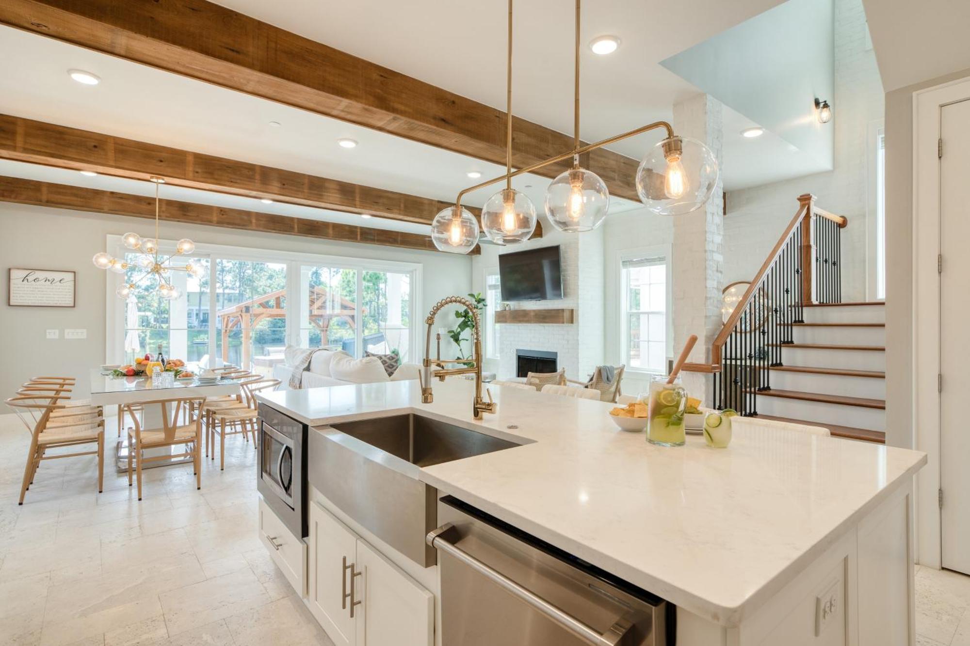 Edgewater By Avantstay Gorgeous Character Lakefront Home W Private Dock 德斯廷 外观 照片
