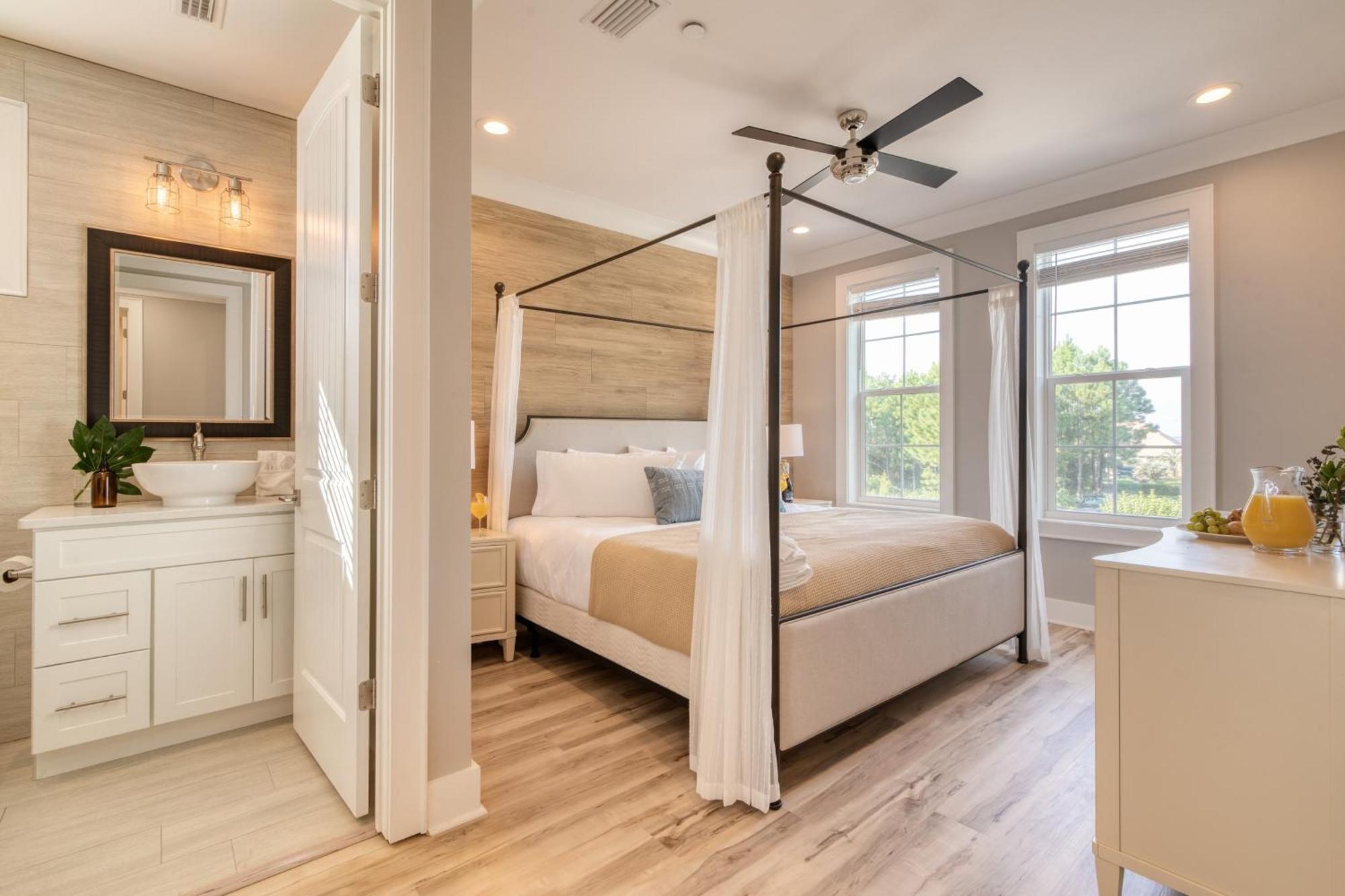 Edgewater By Avantstay Gorgeous Character Lakefront Home W Private Dock 德斯廷 外观 照片