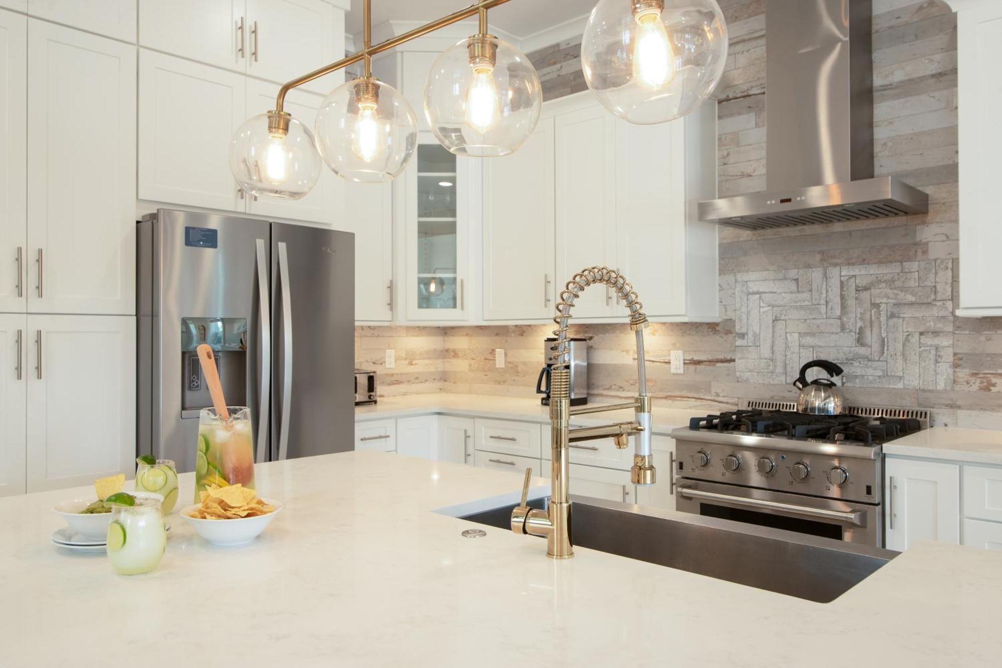 Edgewater By Avantstay Gorgeous Character Lakefront Home W Private Dock 德斯廷 外观 照片