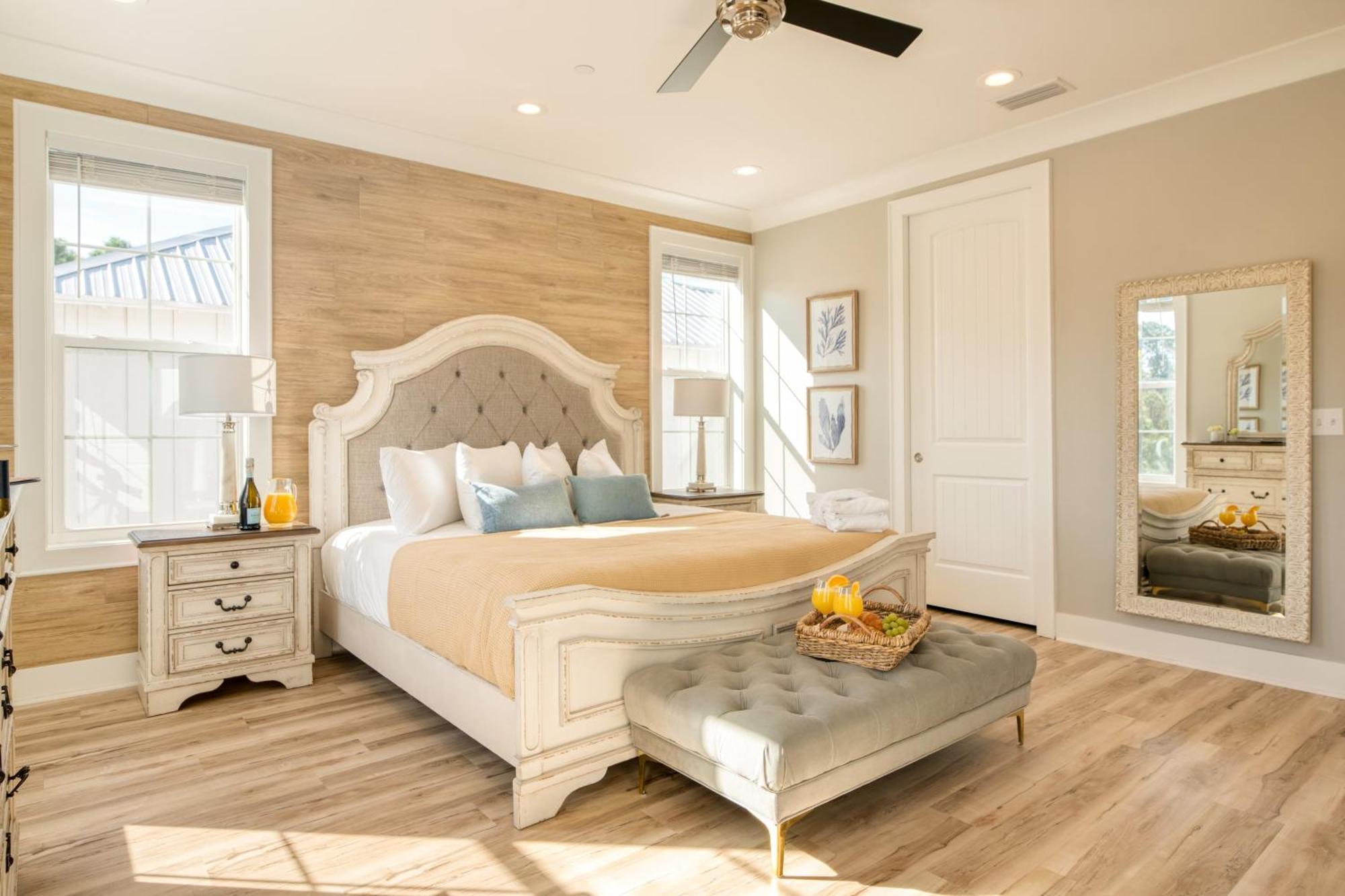 Edgewater By Avantstay Gorgeous Character Lakefront Home W Private Dock 德斯廷 外观 照片