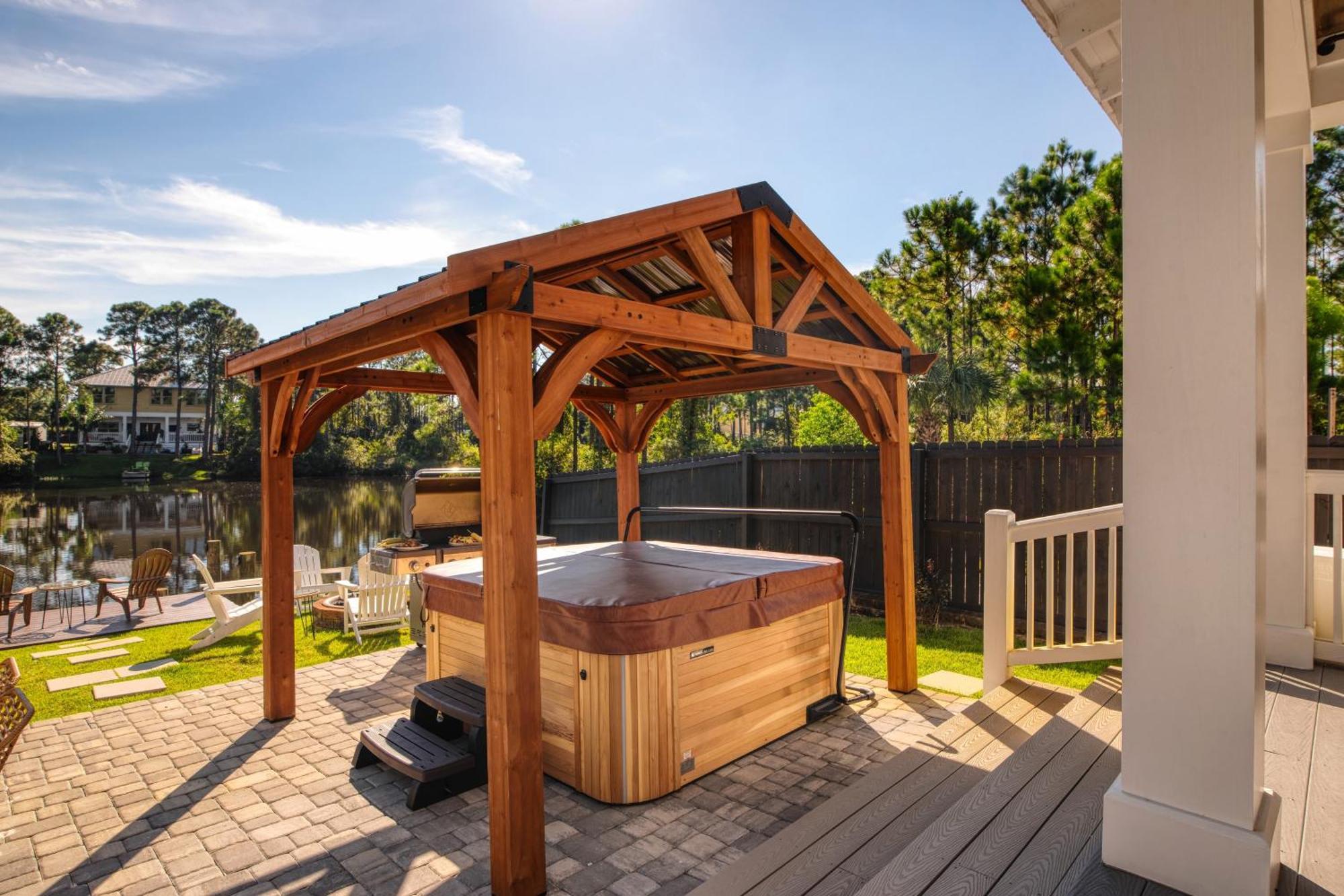 Edgewater By Avantstay Gorgeous Character Lakefront Home W Private Dock 德斯廷 外观 照片
